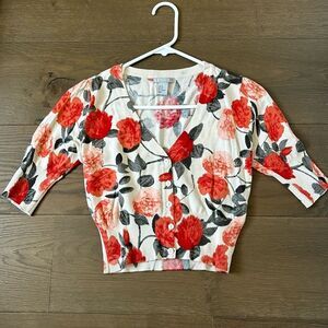 Cropped floral sweater
